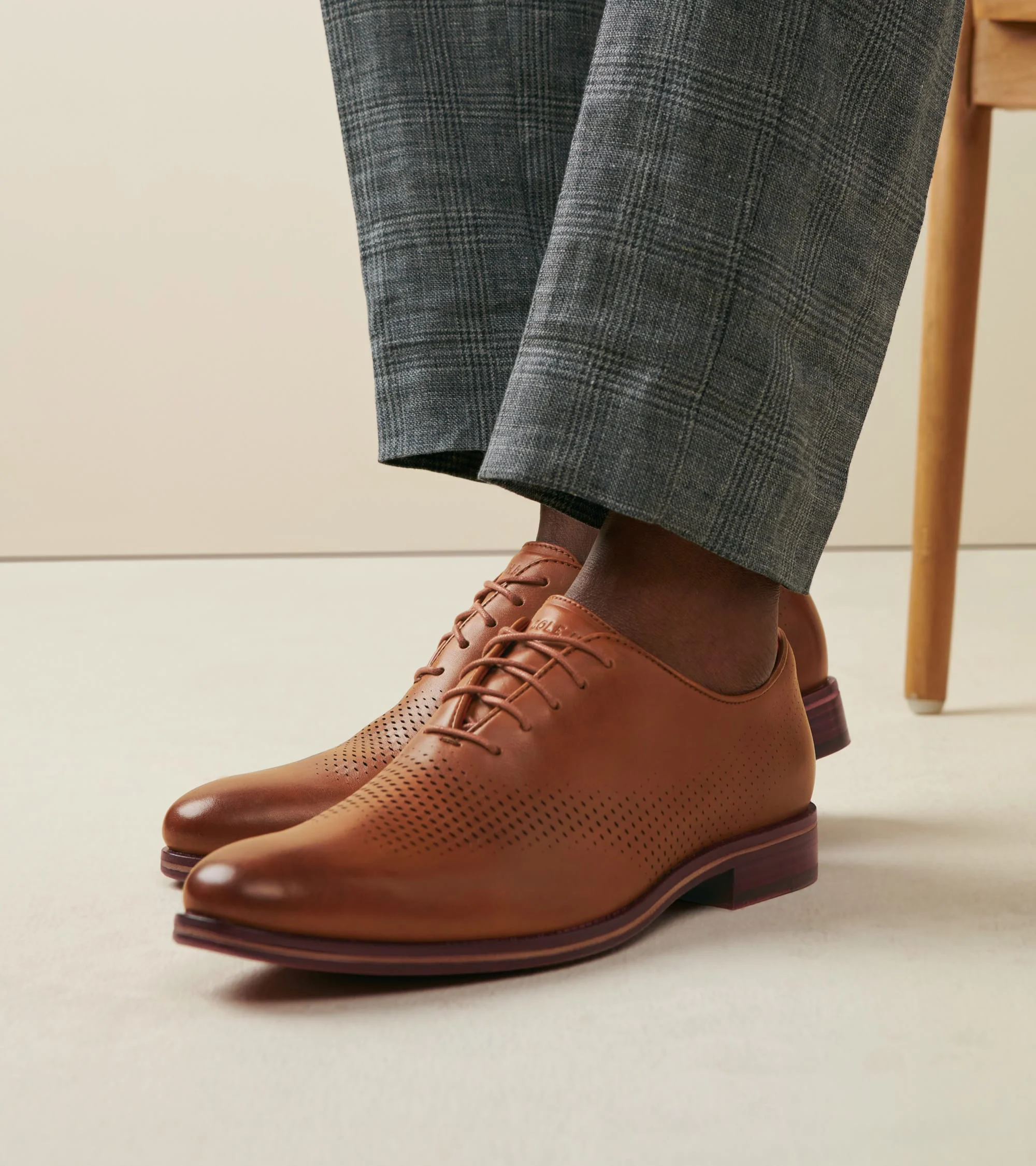Men's Washington Grand Laser Wingtip Oxfords - Image 8
